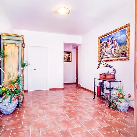 Holiday home Aurelia *